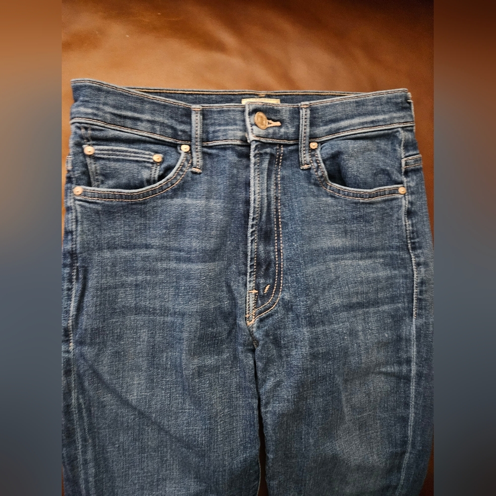 MOTHER The Insider Crop Step Fray Jeans 27 Girl Crush - Picture 5 of 9